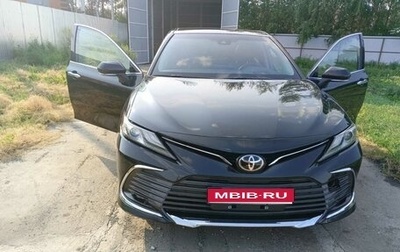 Toyota Camry, 2023 год, 3 000 000 рублей, 1 фотография