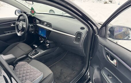 KIA Rio IV, 2018 год, 950 000 рублей, 17 фотография