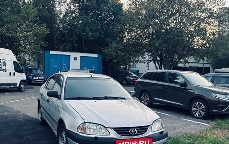 Toyota Avensis III рестайлинг, 2001 год, 349 000 рублей, 4 фотография