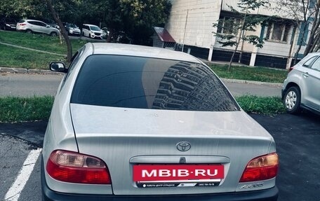 Toyota Avensis III рестайлинг, 2001 год, 349 000 рублей, 2 фотография