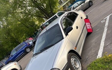 Toyota Avensis III рестайлинг, 2001 год, 349 000 рублей, 16 фотография