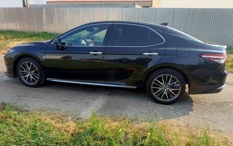 Toyota Camry, 2023 год, 3 000 000 рублей, 6 фотография