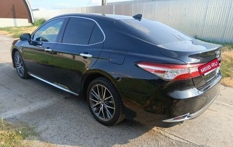 Toyota Camry, 2023 год, 3 000 000 рублей, 7 фотография