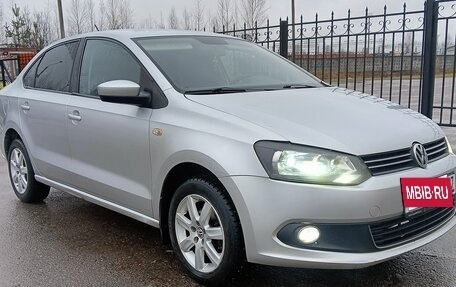 Volkswagen Polo VI (EU Market), 2013 год, 630 000 рублей, 2 фотография
