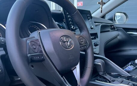 Toyota Camry, 2021 год, 2 700 000 рублей, 18 фотография