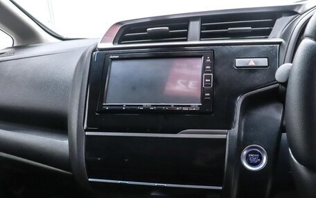 Honda Fit III, 2019 год, 1 400 000 рублей, 16 фотография