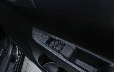 Toyota Ractis II, 2011 год, 790 000 рублей, 21 фотография