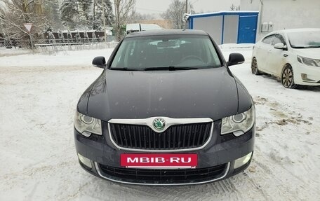 Skoda Superb III рестайлинг, 2012 год, 790 000 рублей, 5 фотография
