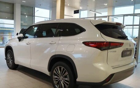 Toyota Highlander, 2025 год, 7 200 000 рублей, 5 фотография