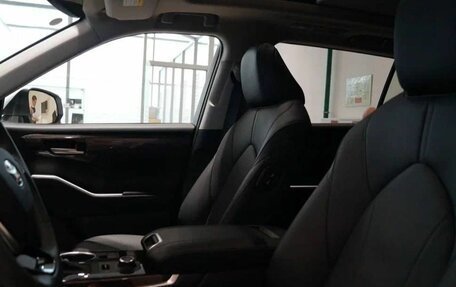 Toyota Highlander, 2025 год, 7 200 000 рублей, 12 фотография