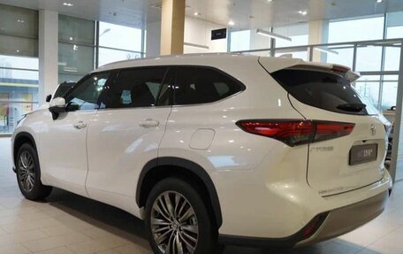 Toyota Highlander, 2025 год, 7 200 000 рублей, 5 фотография