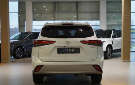 Toyota Highlander, 2025 год, 7 200 000 рублей, 6 фотография