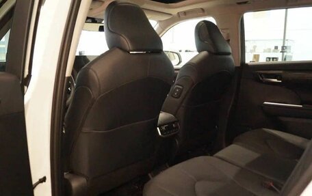 Toyota Highlander, 2025 год, 7 200 000 рублей, 8 фотография