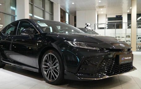 Toyota Camry, 2025 год, 5 500 000 рублей, 2 фотография