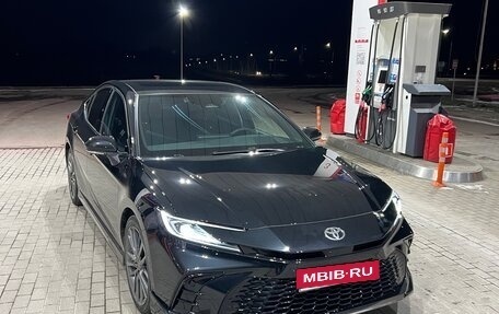 Toyota Camry, 2025 год, 4 300 000 рублей, 1 фотография