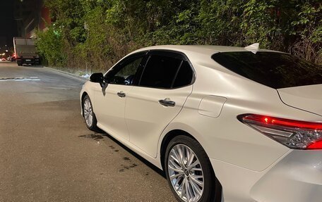 Toyota Camry, 2019 год, 3 100 000 рублей, 4 фотография