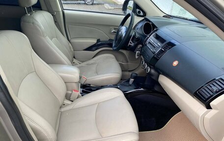 Mitsubishi Outlander III рестайлинг 3, 2007 год, 890 000 рублей, 10 фотография