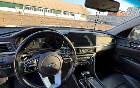 KIA Optima IV, 2020 год, 2 550 000 рублей, 18 фотография