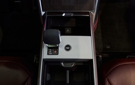 Land Rover Range Rover IV рестайлинг, 2025 год, 24 000 000 рублей, 17 фотография