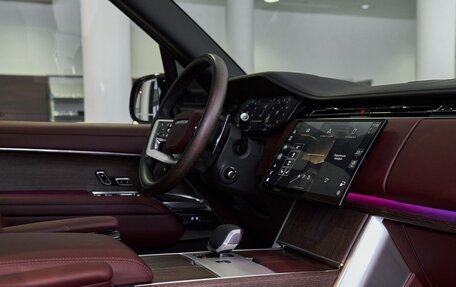 Land Rover Range Rover IV рестайлинг, 2025 год, 24 000 000 рублей, 9 фотография