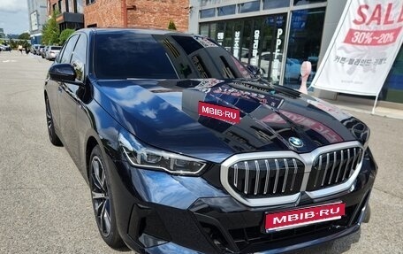 BMW 5 серия, 2025 год, 8 990 099 рублей, 1 фотография