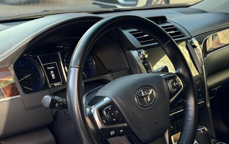 Toyota Camry, 2018 год, 2 900 000 рублей, 10 фотография