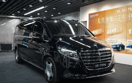 Mercedes-Benz V-Класс, 2025 год, 8 920 000 рублей, 4 фотография