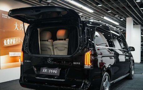 Mercedes-Benz V-Класс, 2025 год, 8 920 000 рублей, 11 фотография