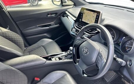 Toyota C-HR I рестайлинг, 2021 год, 1 574 000 рублей, 10 фотография