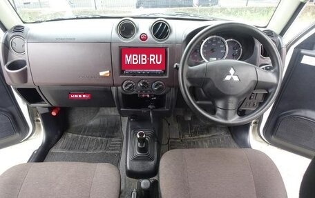 Mitsubishi Pajero Mini II, 2012 год, 580 000 рублей, 32 фотография