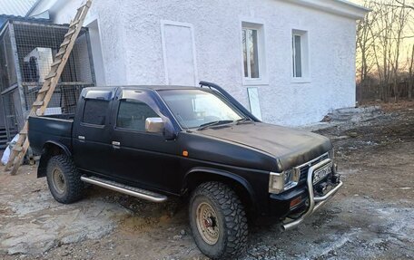Nissan Datsun D21, 1992 год, 750 000 рублей, 4 фотография