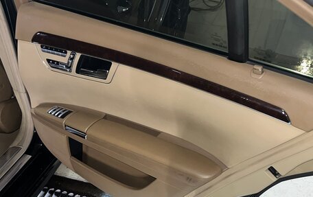 Mercedes-Benz S-Класс, 2006 год, 1 800 000 рублей, 8 фотография