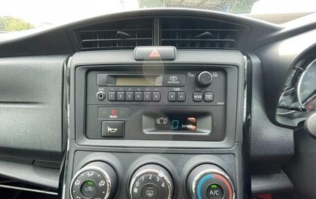 Toyota Corolla, 2019 год, 932 000 рублей, 12 фотография