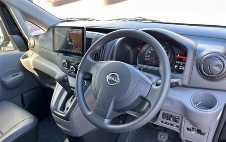 Nissan NV200, 2023 год, 1 870 000 рублей, 10 фотография