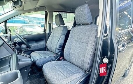 Toyota Sienta, 2023 год, 1 550 000 рублей, 6 фотография