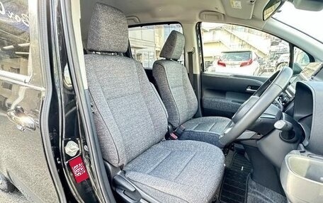 Toyota Sienta, 2023 год, 1 550 000 рублей, 5 фотография