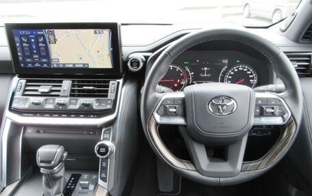 Toyota Land Cruiser, 2024 год, 10 350 000 рублей, 8 фотография