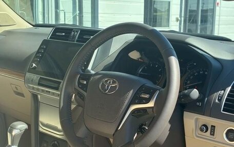 Toyota Land Cruiser Prado 150 рестайлинг 2, 2023 год, 6 530 000 рублей, 8 фотография