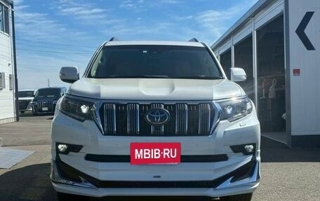 Toyota Land Cruiser Prado 150 рестайлинг 2, 2023 год, 6 530 000 рублей, 2 фотография