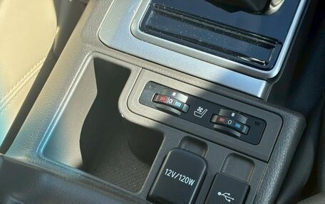 Toyota Land Cruiser Prado 150 рестайлинг 2, 2023 год, 6 530 000 рублей, 20 фотография