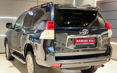 Toyota Land Cruiser Prado 150 рестайлинг 2, 2012 год, 3 282 000 рублей, 3 фотография