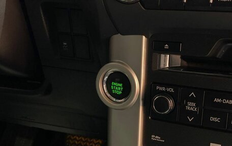 Toyota Land Cruiser Prado 150 рестайлинг 2, 2012 год, 3 282 000 рублей, 15 фотография