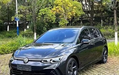 Volkswagen Golf VIII, 2023 год, 1 950 000 рублей, 1 фотография