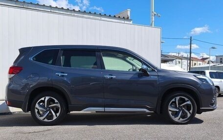 Subaru Forester, 2022 год, 2 440 000 рублей, 2 фотография