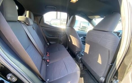 Toyota Yaris, 2022 год, 1 025 000 рублей, 8 фотография