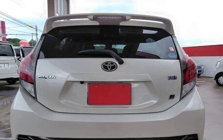 Toyota Aqua I, 2021 год, 1 250 000 рублей, 5 фотография