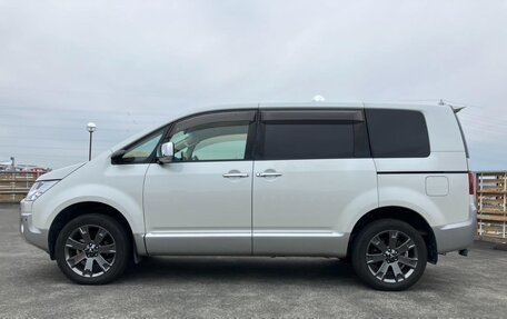 Mitsubishi Delica D:5 I, 2017 год, 2 090 000 рублей, 4 фотография