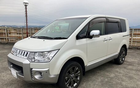 Mitsubishi Delica D:5 I, 2017 год, 2 090 000 рублей, 3 фотография