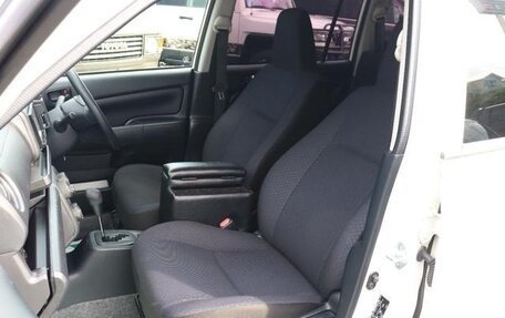 Toyota Probox I, 2016 год, 850 000 рублей, 8 фотография