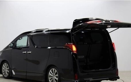 Toyota Alphard III, 2022 год, 5 750 000 рублей, 8 фотография